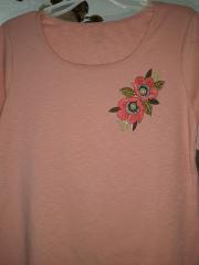 Embroidered t-shirt with Dog-rose design