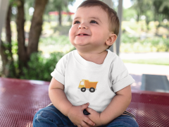 Embroidered baby t-shirt with Little car design