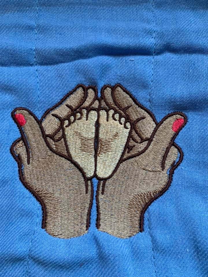 Little Feet In Hands embroidery design