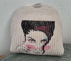 Knitted bag with embroidery woman in pink glasses