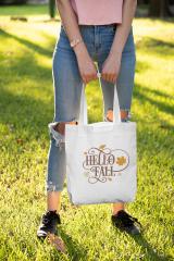 Autumn Elegance: Celebrating Fall with Embroidered Bag Designs