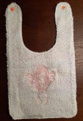 7 Playful Perks of Choosing Baby Bibs with Embroidered Magic