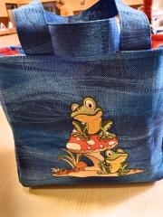 Ribbiting Fashion: Simple Denim Bag with Whimsical Frog Embroidery