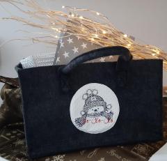 Snowman Embroidery Design for Festive Shopping Bags