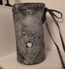 Tribal Wolf Embroidery: Stylish Leather Tube Bag Design