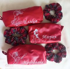 Small_bags_with_ballerina_free_embroidery_design.jpg