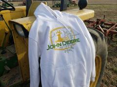 tterten_Deer_modern_logo_embroidery_design