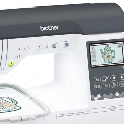Brother SE2000 with display and embroidery hoop